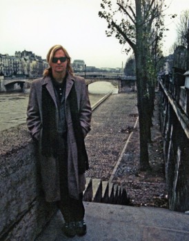  Flashback 1983 when I was living in Paris. 